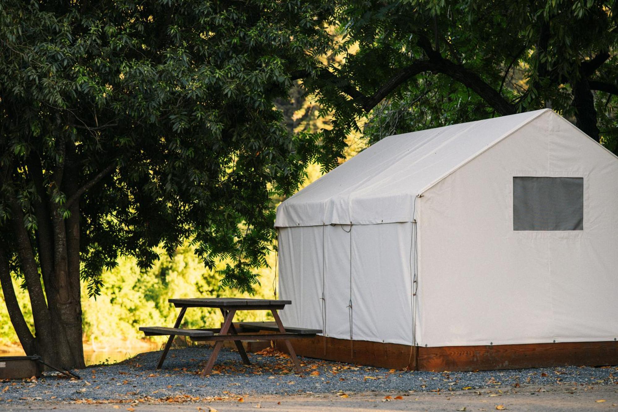 Johnson'S Beach Cabins And Campground Guerneville Exterior foto